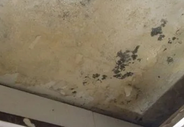 高青阳台漏水维修公司分享下高青卫生间渗水维修需要注意哪些问题。